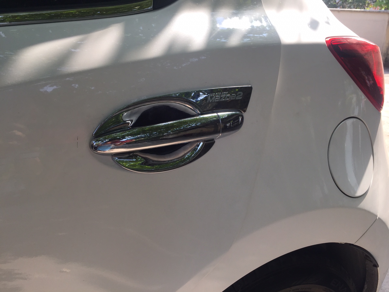 Ốp tay cửa Mazda 2 2018-2019